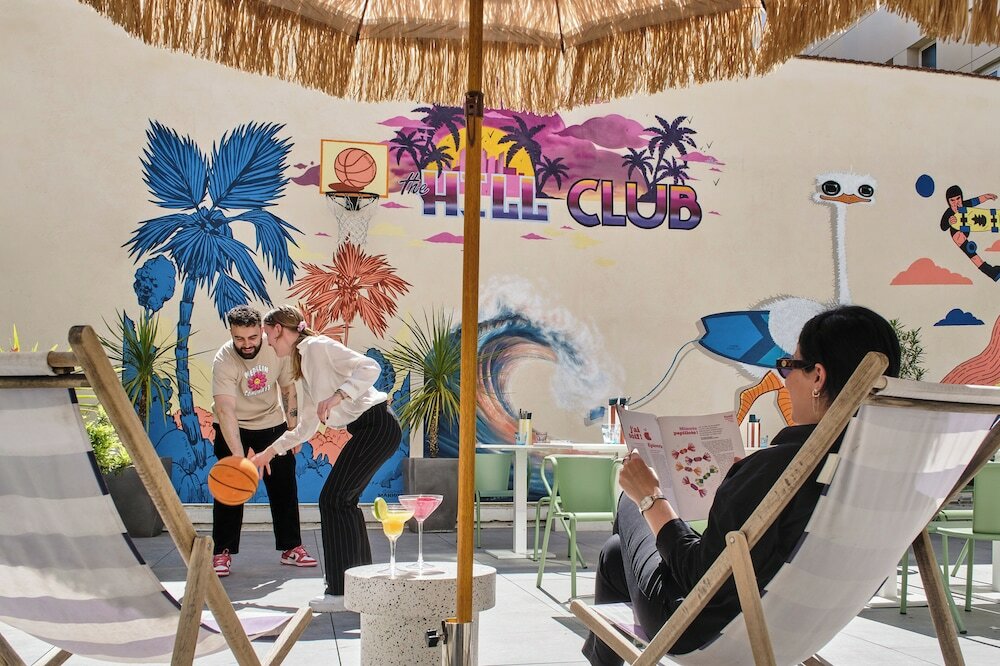 Фото Hotel Chromatics by HappyCulture