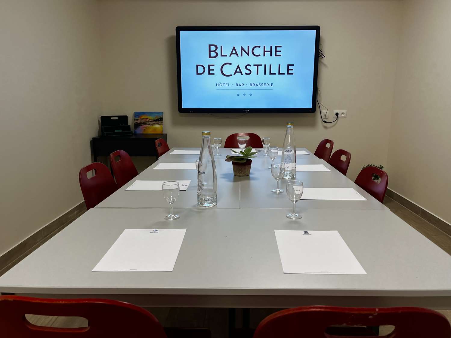 Фото Best Western Blanche de Castille Dourdan