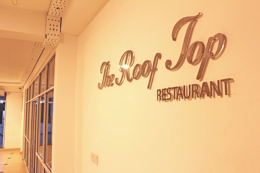 Фото Thilhara Days Inn