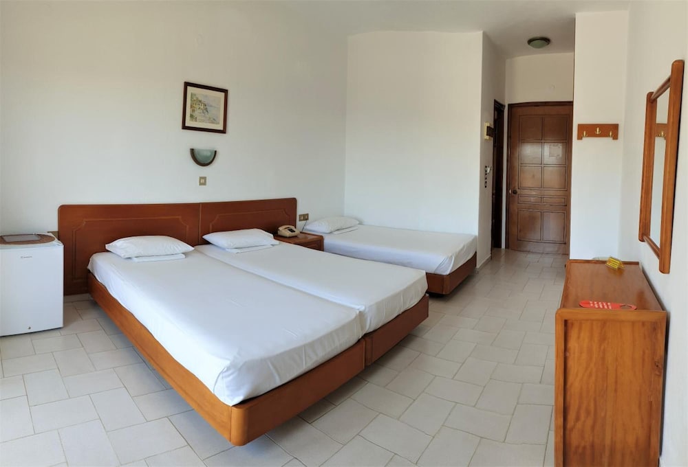 Фото Ermioni Hotel