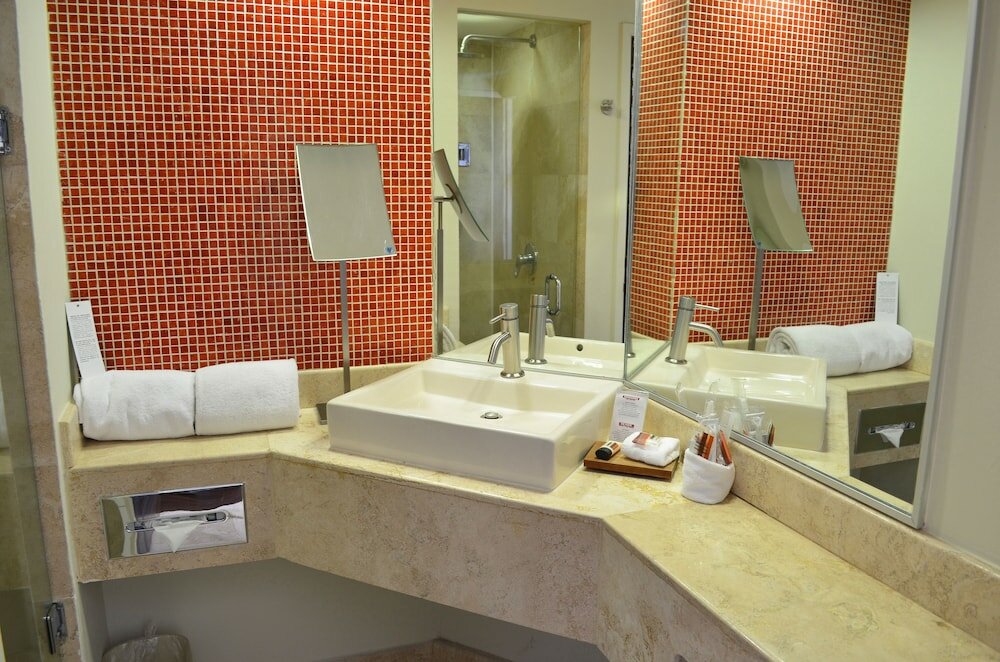 Фото Fiesta Inn Nogales