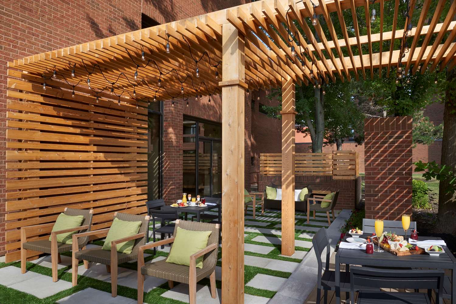 Фото Hilton Mississauga/Meadowvale