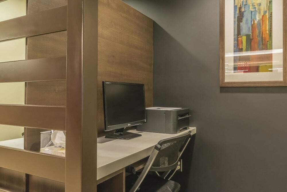 Фото Quality Hotel & Conference Centre