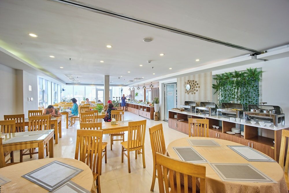 Фото Golden Light Hotel