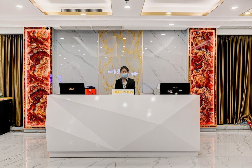 Фото The Travellers Hotel