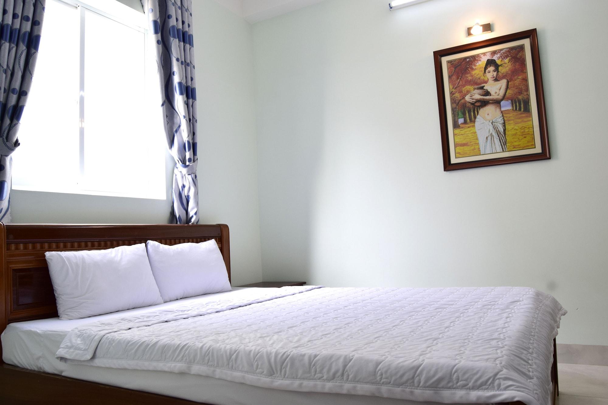 Фото Khach San Huong Giang