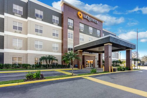 Гостиница La Quinta Inn & Suites by Wyndham Tampa Central в Тампе