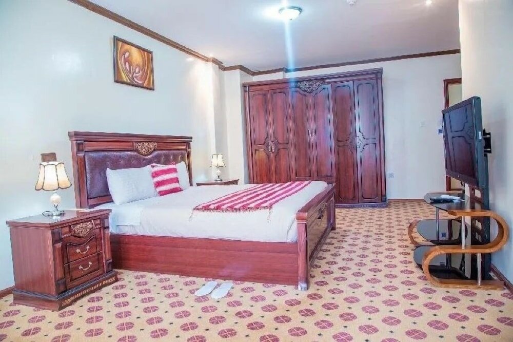 Фото Hotel Karisimbi