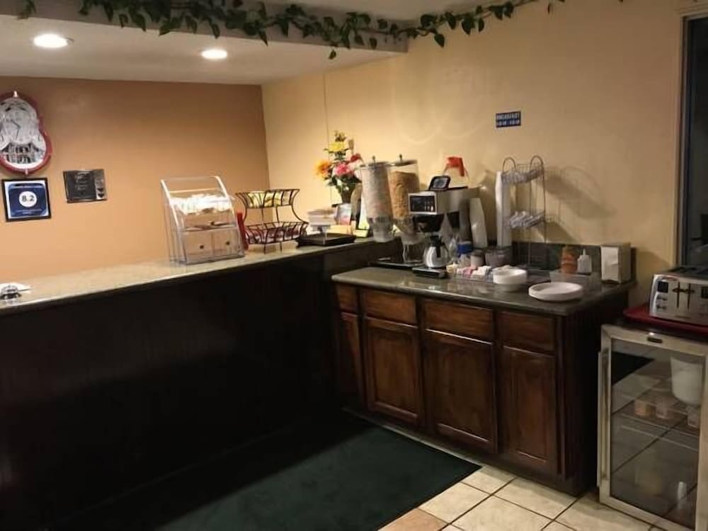 Фото Klamath Motor Lodge