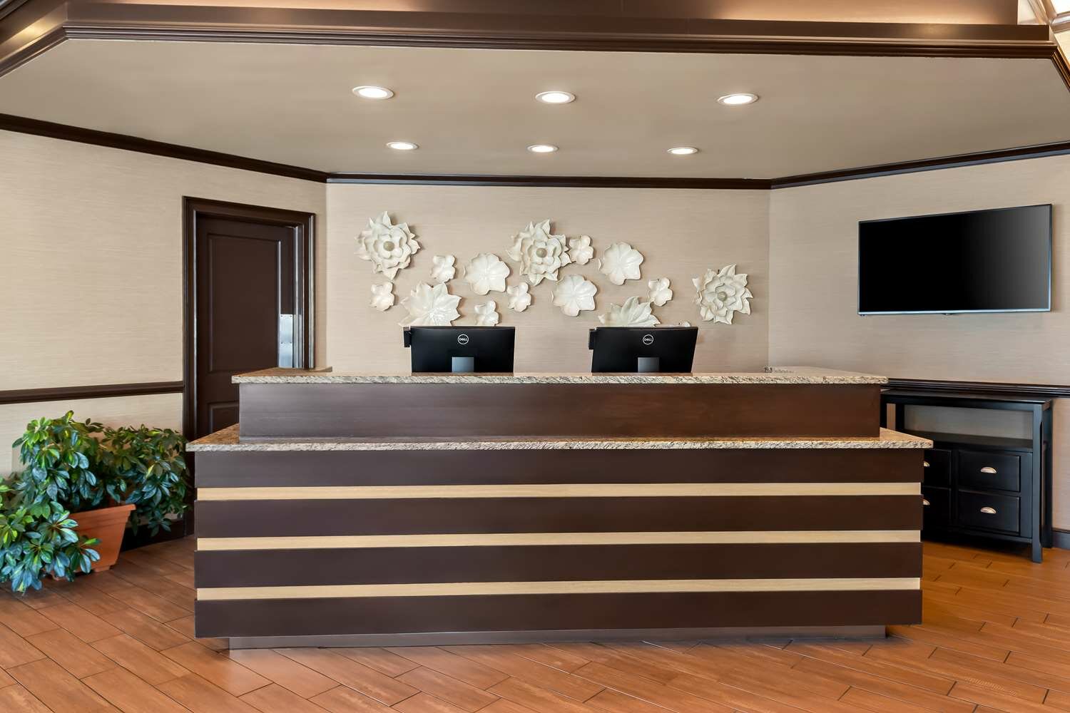 Фото Best Western Newport Inn