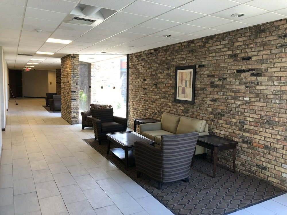 Фото Ramada by Wyndham Michigan City