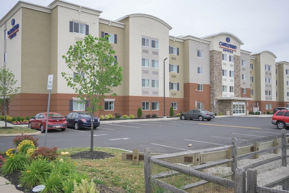 Фото Candlewood Suites Chester - Philadelphia International Airport, an Ihg Hotel