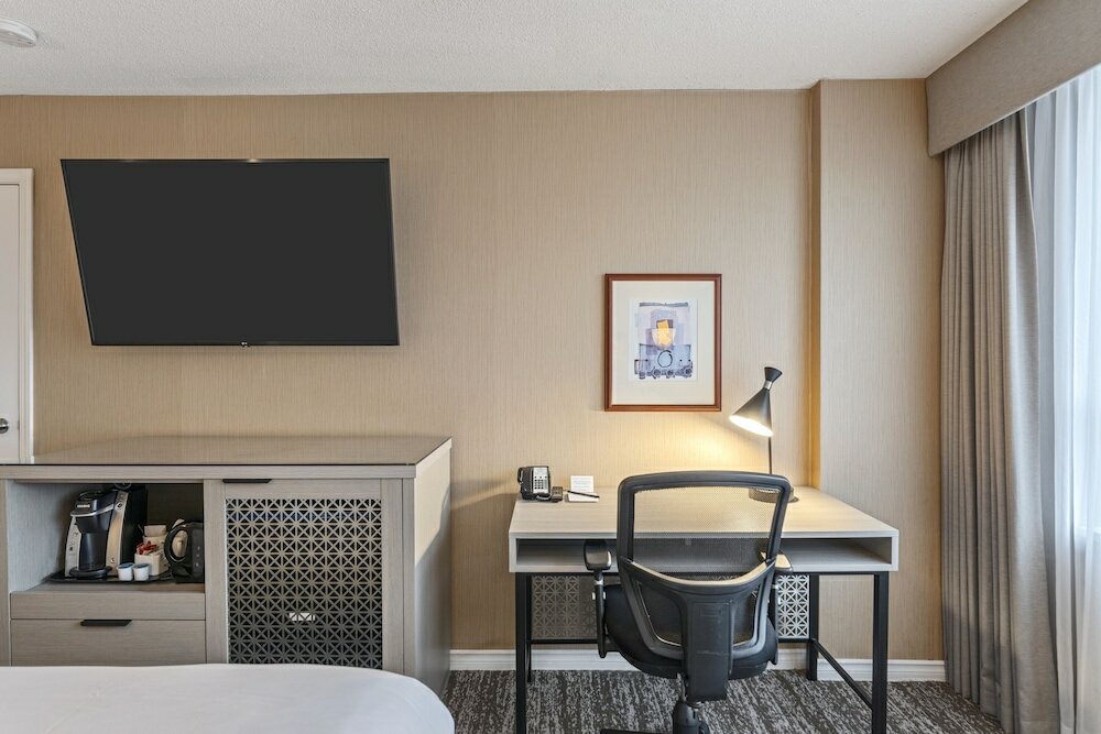 Фото Executive Hotel Vancouver Airport