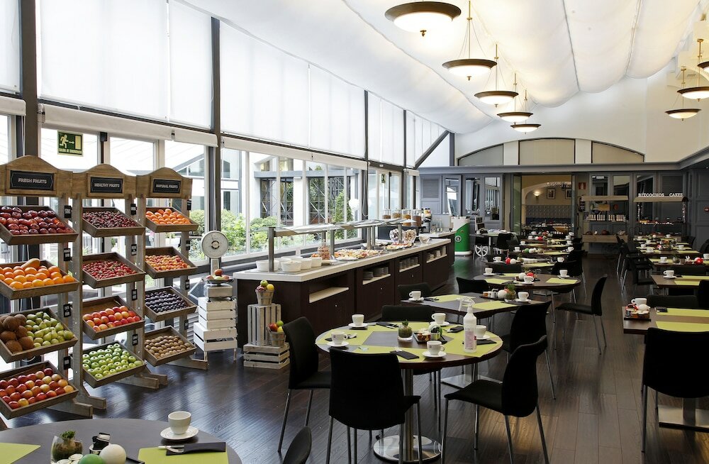 Фото Pullman Madrid Airport & Feria