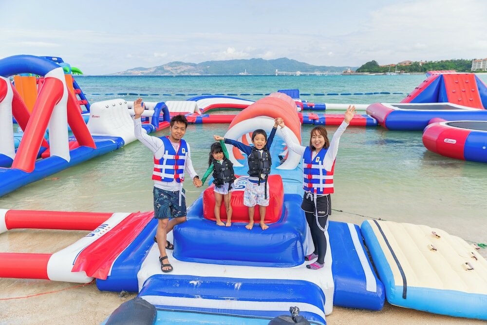 Фото Okinawa Kariyushi Lch Resort on the Beach