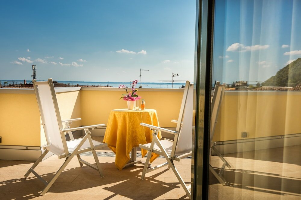 Фото Sky Pool Hotel Sole Garda