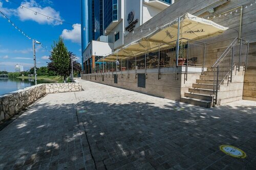 Гостиница DoubleTree by Hilton Oradea в Орадя