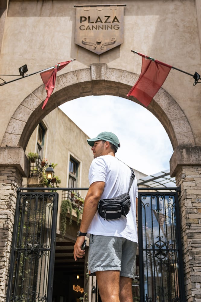 Фото Hotel Plaza Central Canning