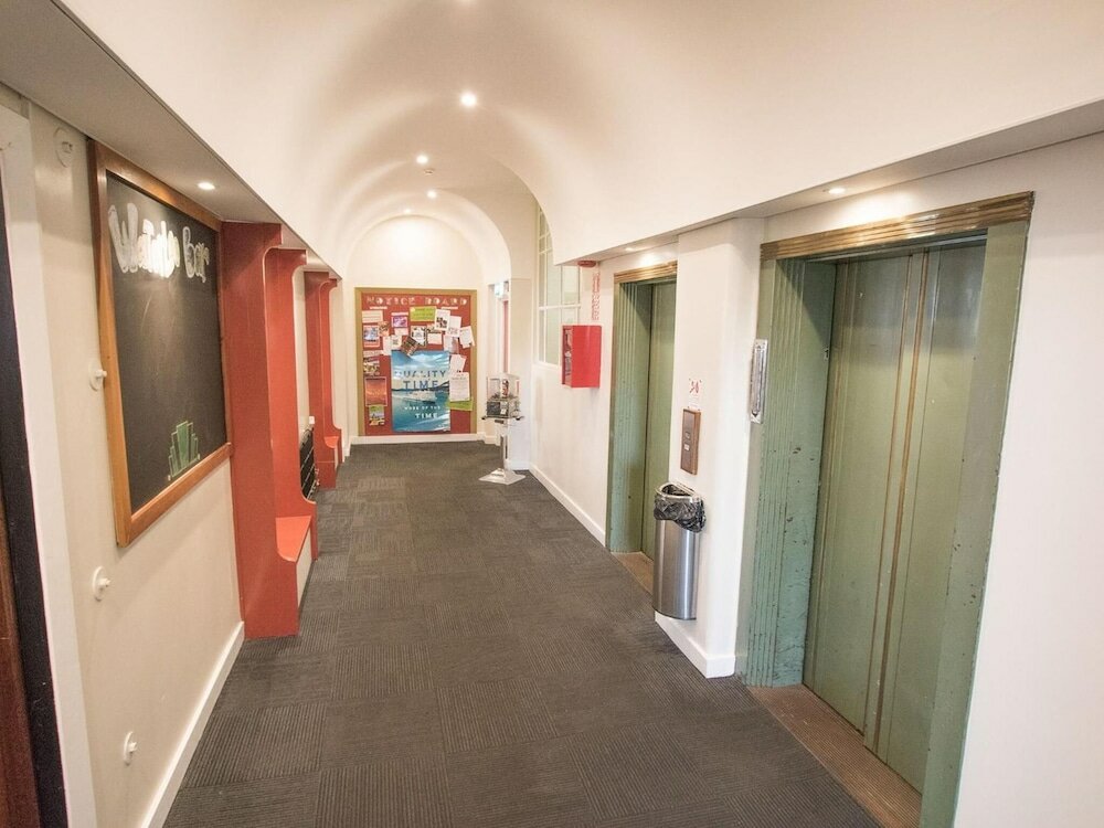 Фото Hotel Waterloo & Backpackers