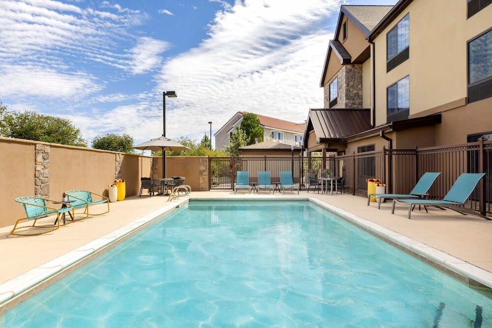Фото TownePlace Suites Roswell