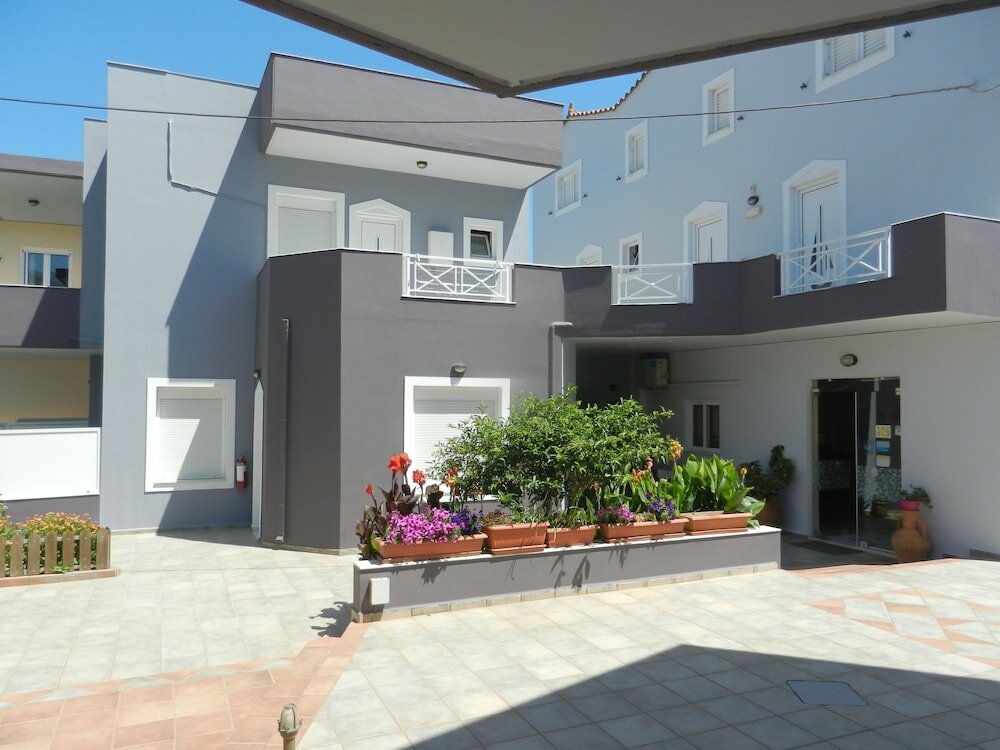 Фото Hotel Athena