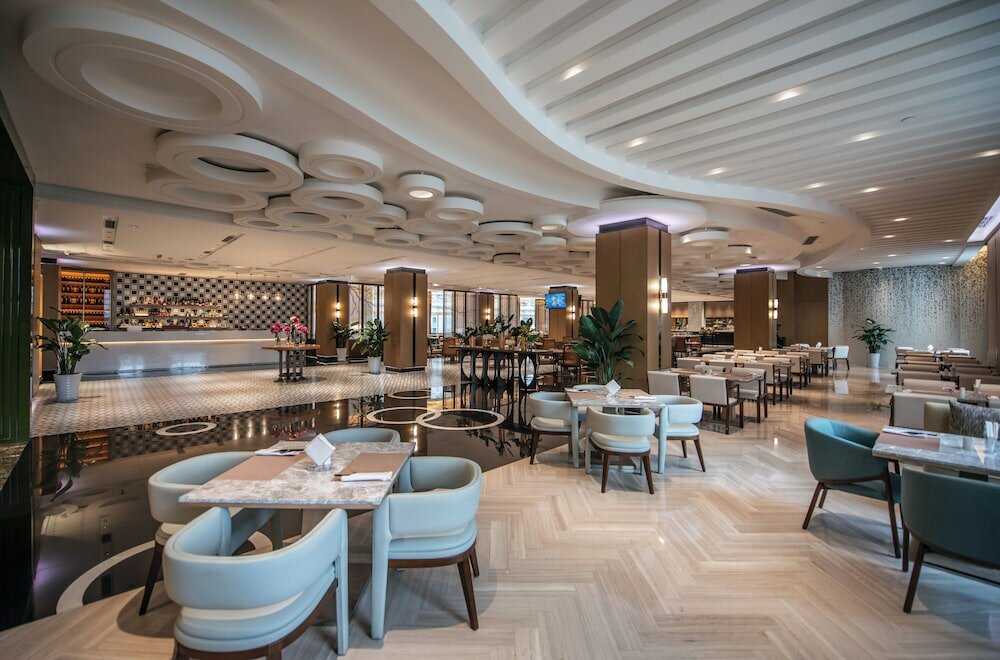 Фото Rainbird International Hotel