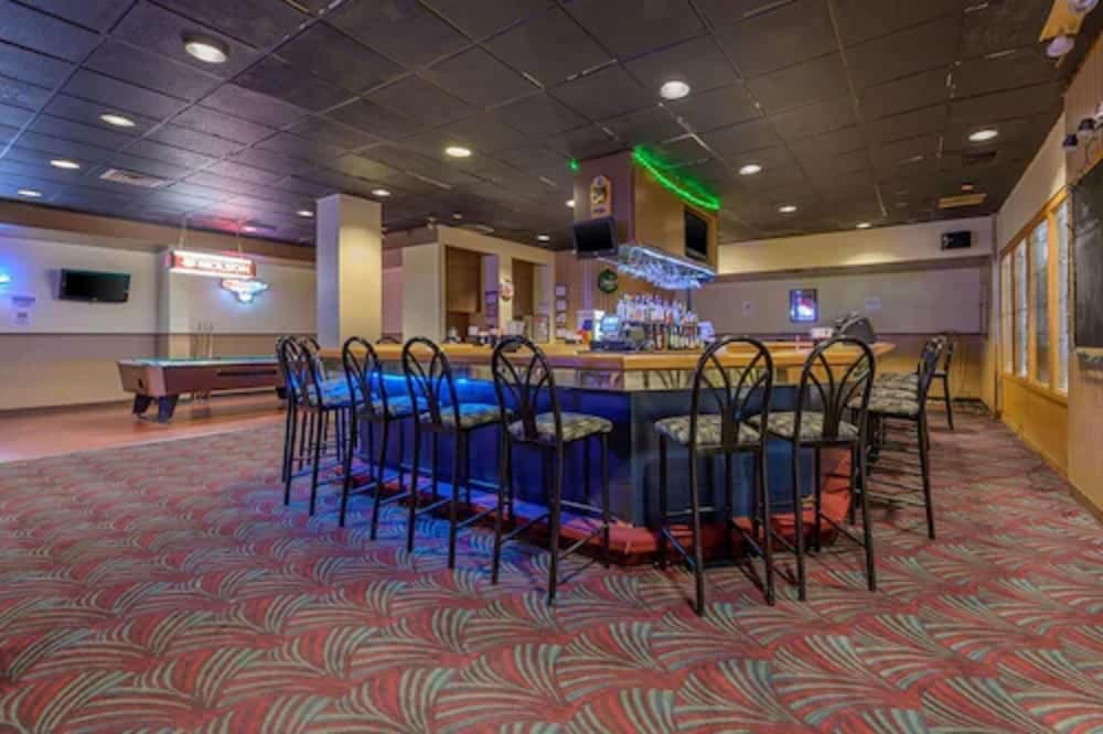 Фото Days Inn & Suites by Wyndham Lebanon Pa