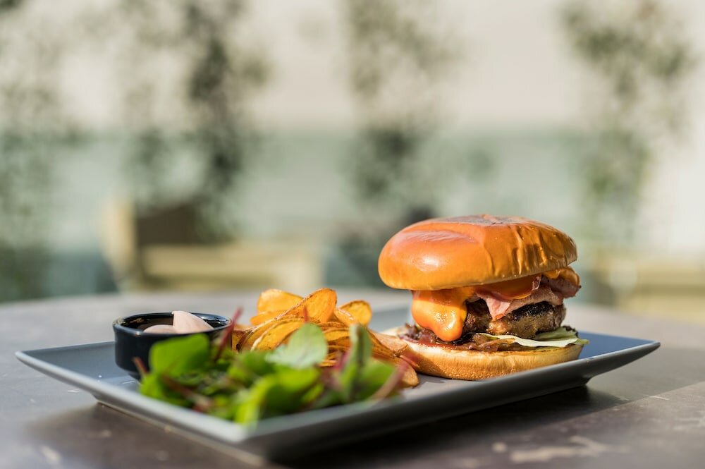 Фото Hyperion City Hotel