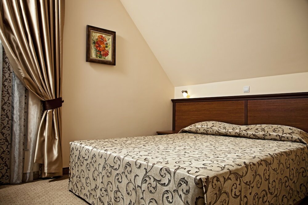 Фото Hotel Favorit