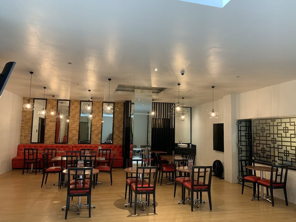 Фото Dynasty Tourist Inn