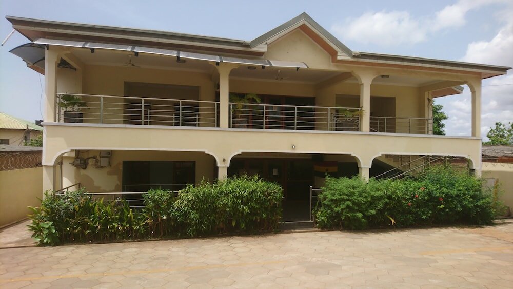 Фото The Golden Apple