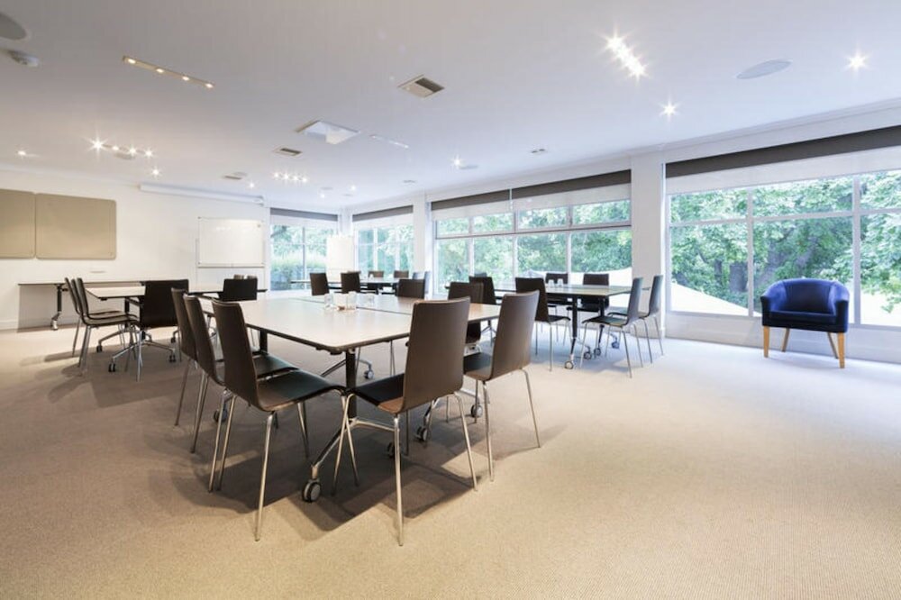 Фото Forrest Hotel and Apartments