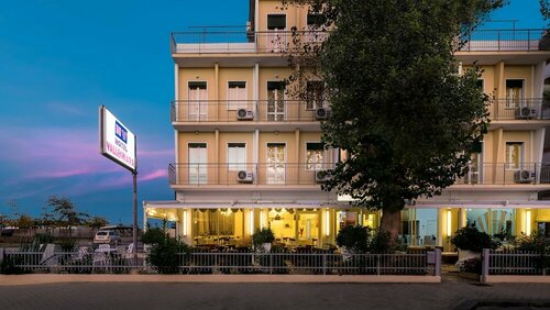 Внешний вид отеля Hotel Vallechiara в Равенне, фото 4