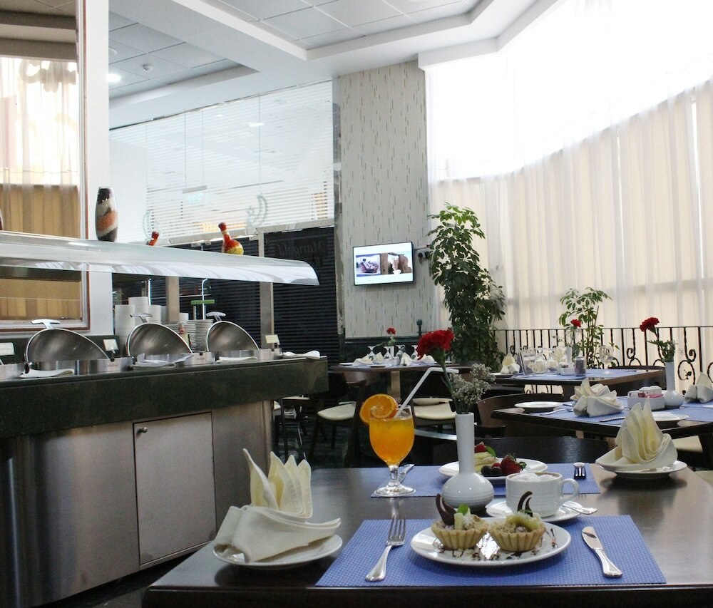 Фото Al Diar Dana Hotel