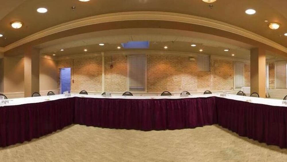 Фото Staybridge Suites San Antonio Downtown Conv Ctr, an Ihg Hotel