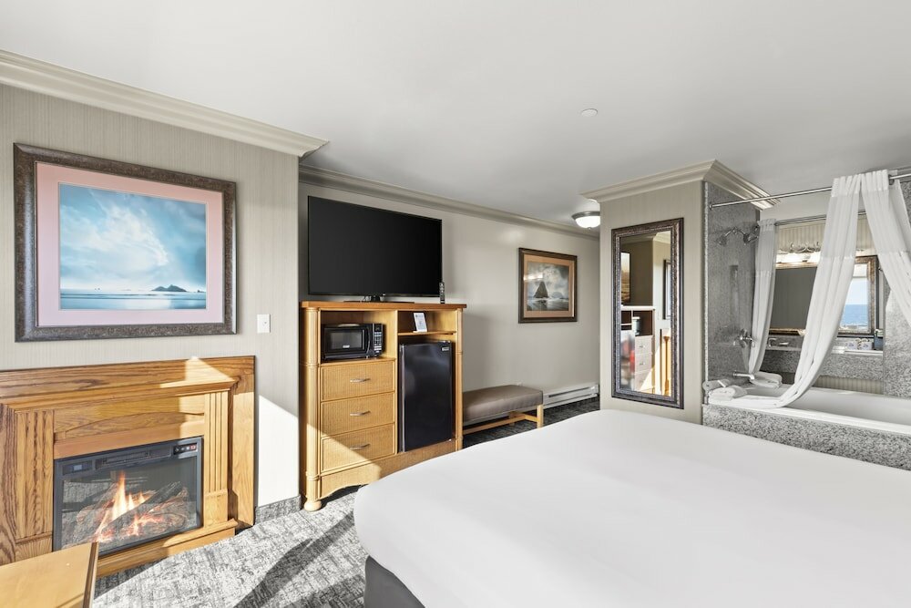 Фото Surf & Sand Lodge