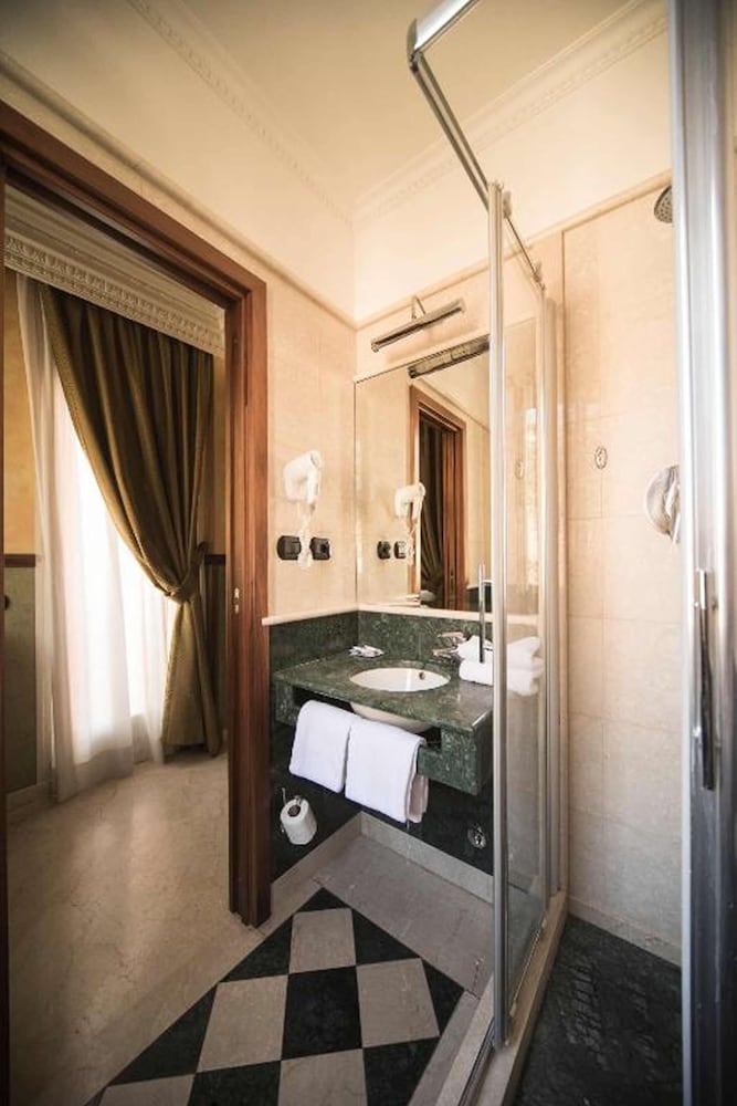 Фото Hotel Donatello