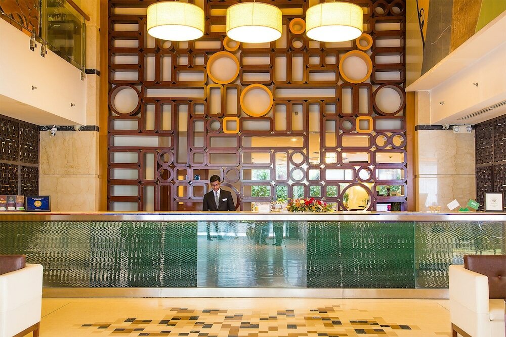 Фото Отель Six Seasons