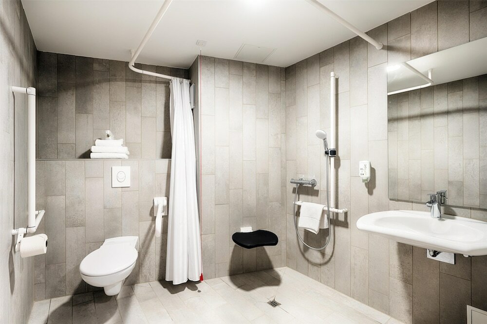 Фото B&b Hotel Wien-Stadthalle