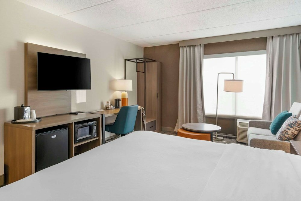 Фото Comfort Inn & Suites Watertown - 1000 Islands