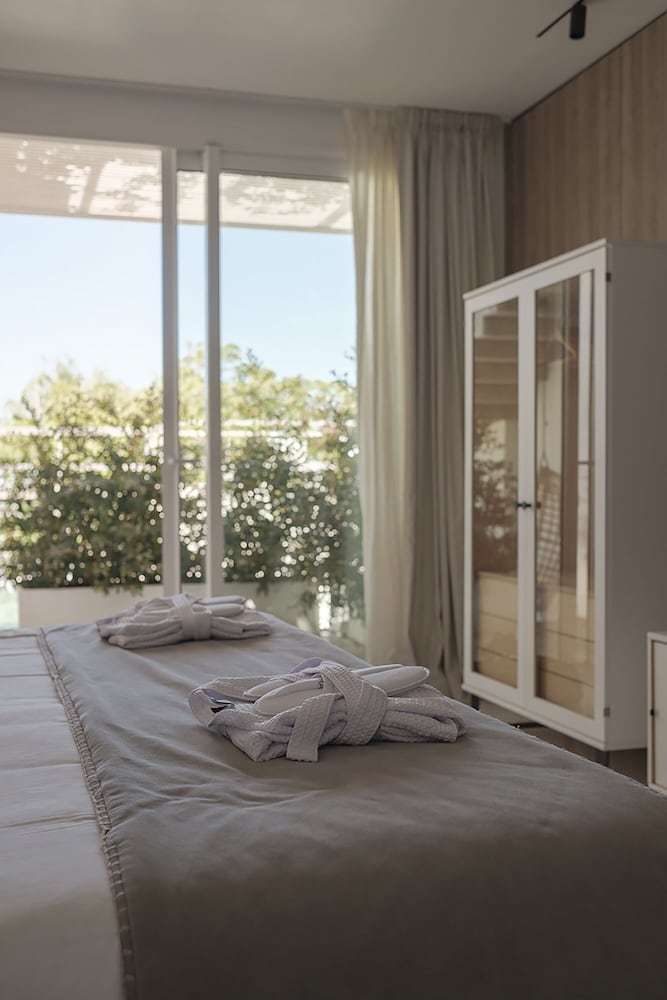 Фото Charco Hotel