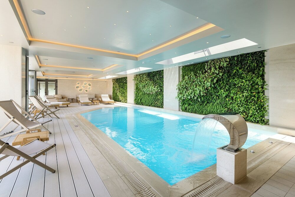 Фото Holiday Inn Thessaloniki Hotel