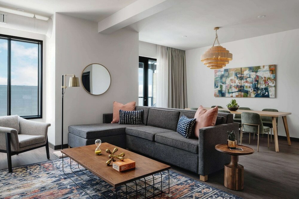 Фото Origin Austin, A Wyndham Hotel