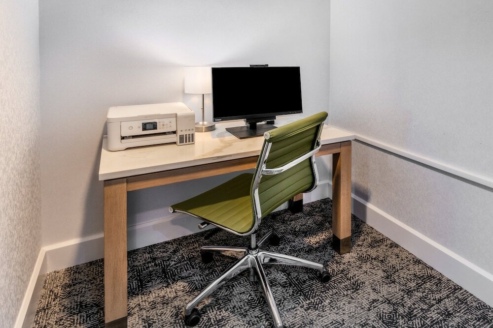 Фото Staybridge Suites Denver - Cherry Creek, an Ihg Hotel