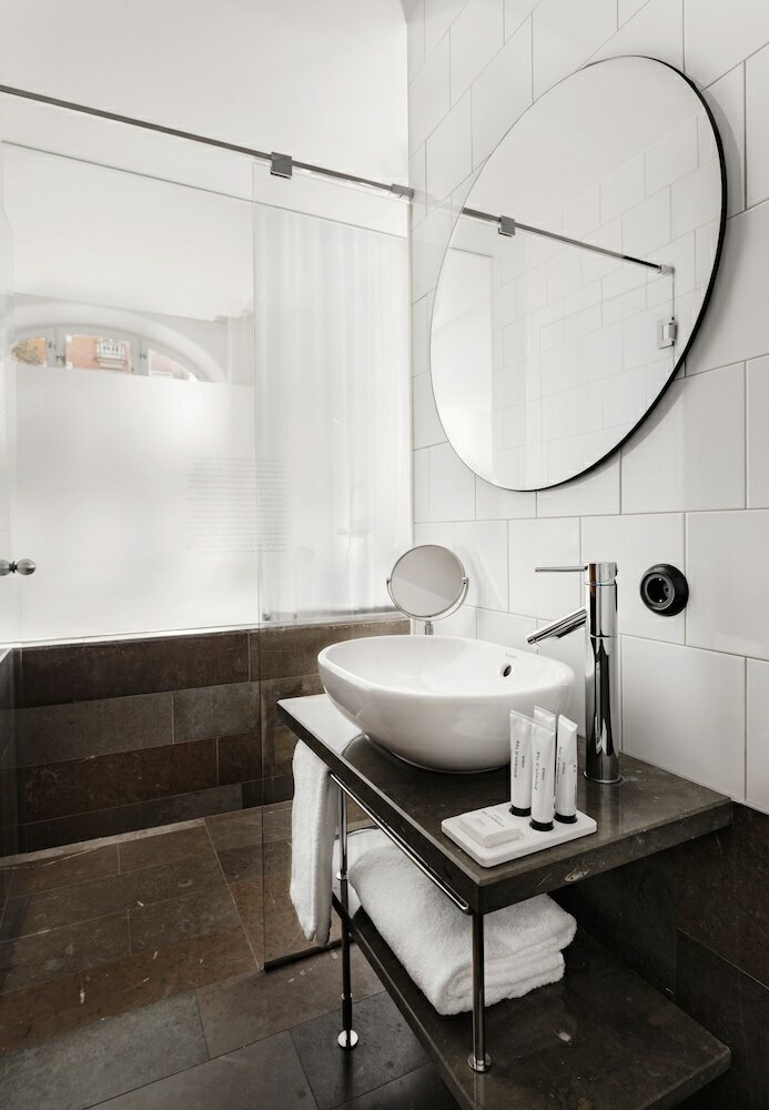 Фото Miss Clara by Nobis