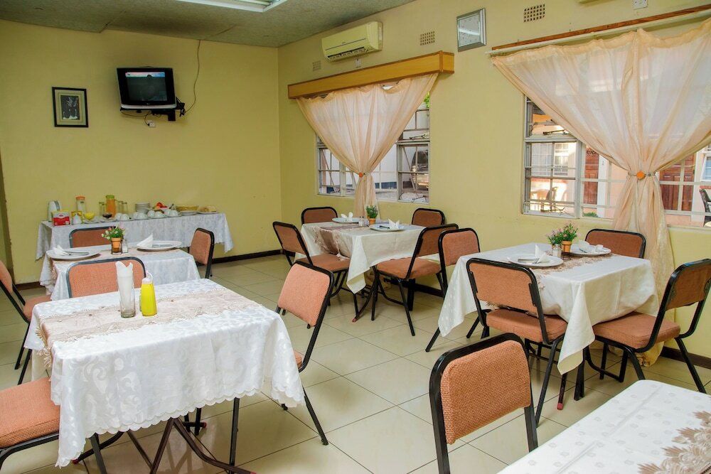 Фото Mosi-O-Tunya Executive Lodge