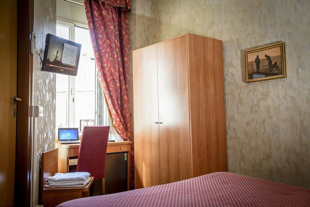 Фото Hotel Emmaus