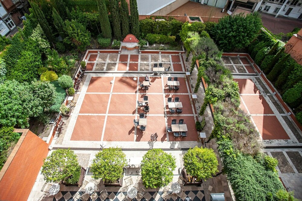 Фото Hotel Valladolid Recoletos