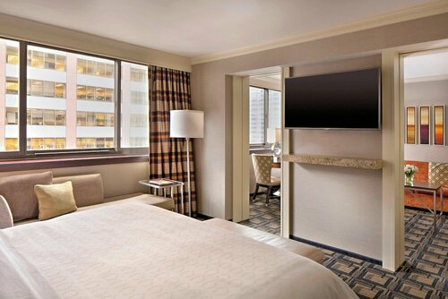 Гостиница Sheraton New York Times Square Hotel в Уихокене