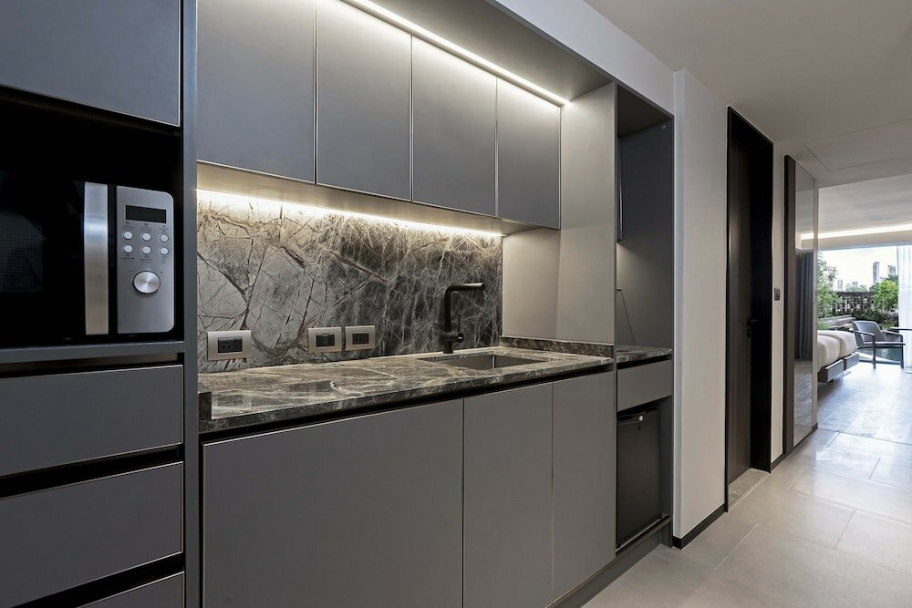 Фото Gardina Asoke Hotel & Residence